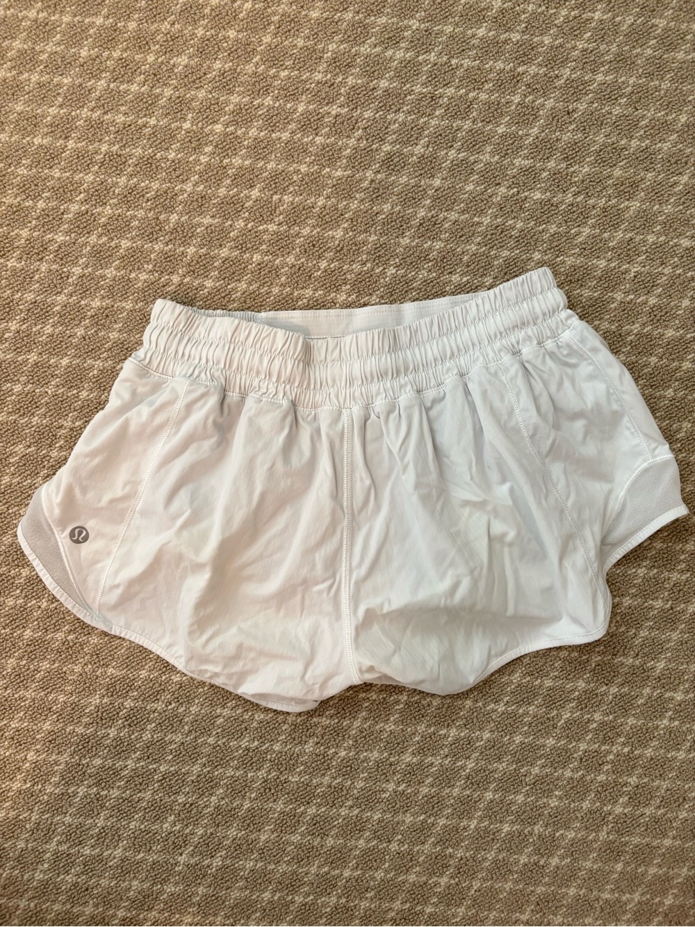 Lululemon Hotty Hot shorts 2.5’’ size 2 pack of 3 - Picture 5 of 7